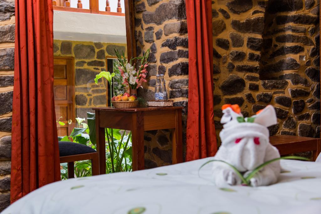 Tikawasi Valley - Ollantaytambo Buitenkant foto